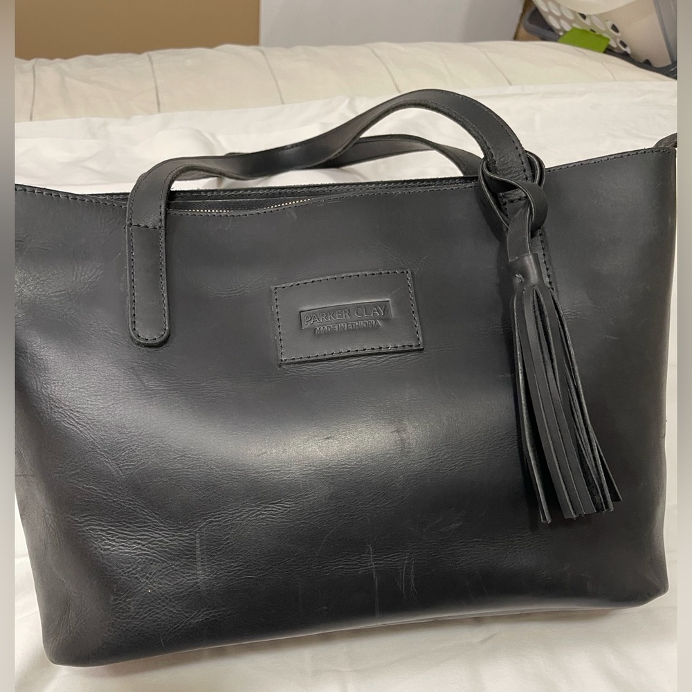 - Parker Clay Eden carryall Black crossbody leather